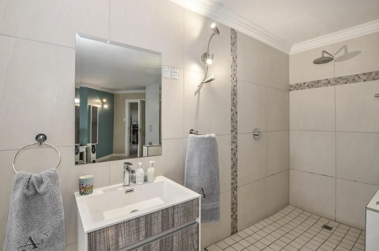 Atlantic Breeze Hotel Cape Town