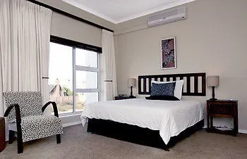 Atlantic Breeze Hotel Cape Town 4*,