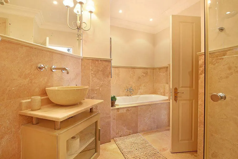 Atlantic Breeze Hotel Cape Town Guest house