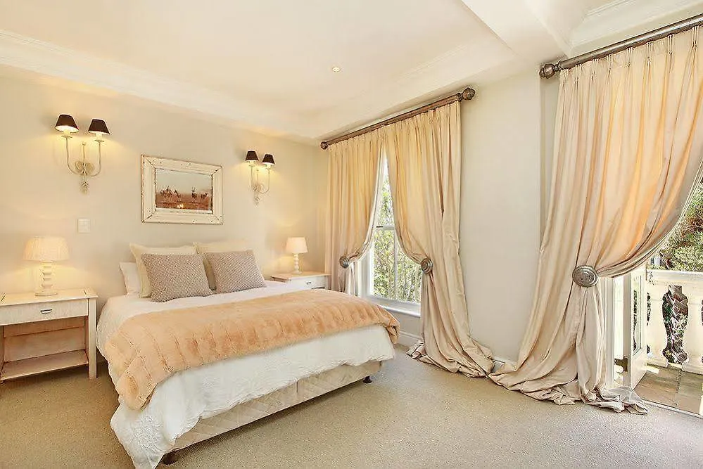 Atlantic Breeze Hotel Cape Town 4*,  South Africa